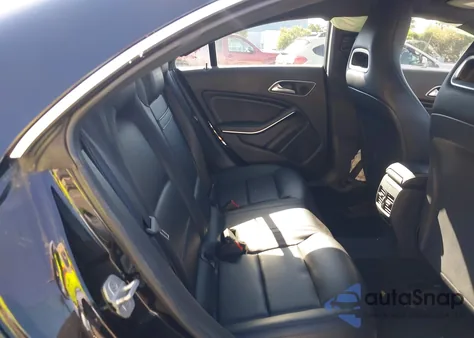 2015 Mercedes-Benz Cla 250 z USA, uszkodzony, nr VIN WDDSJ4EB2FN189470